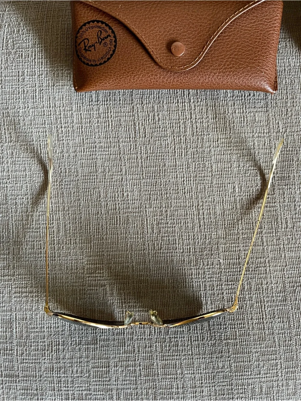 Ray-Ban Gold Aviator Sunglasses with Dark Green Lenses